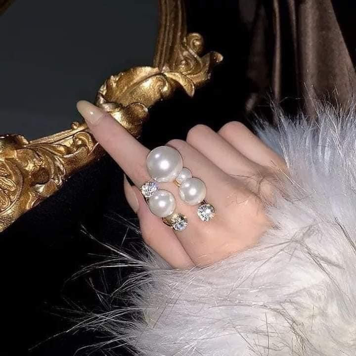 Crystal Pearl Rings