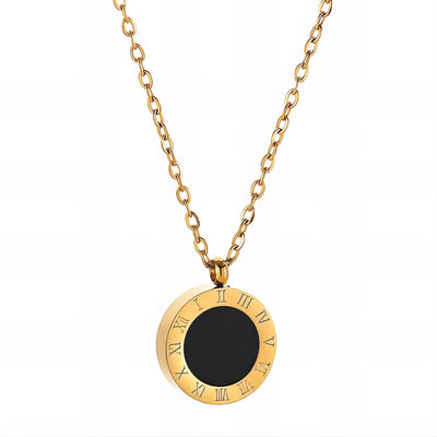 Roman Noir Pendant