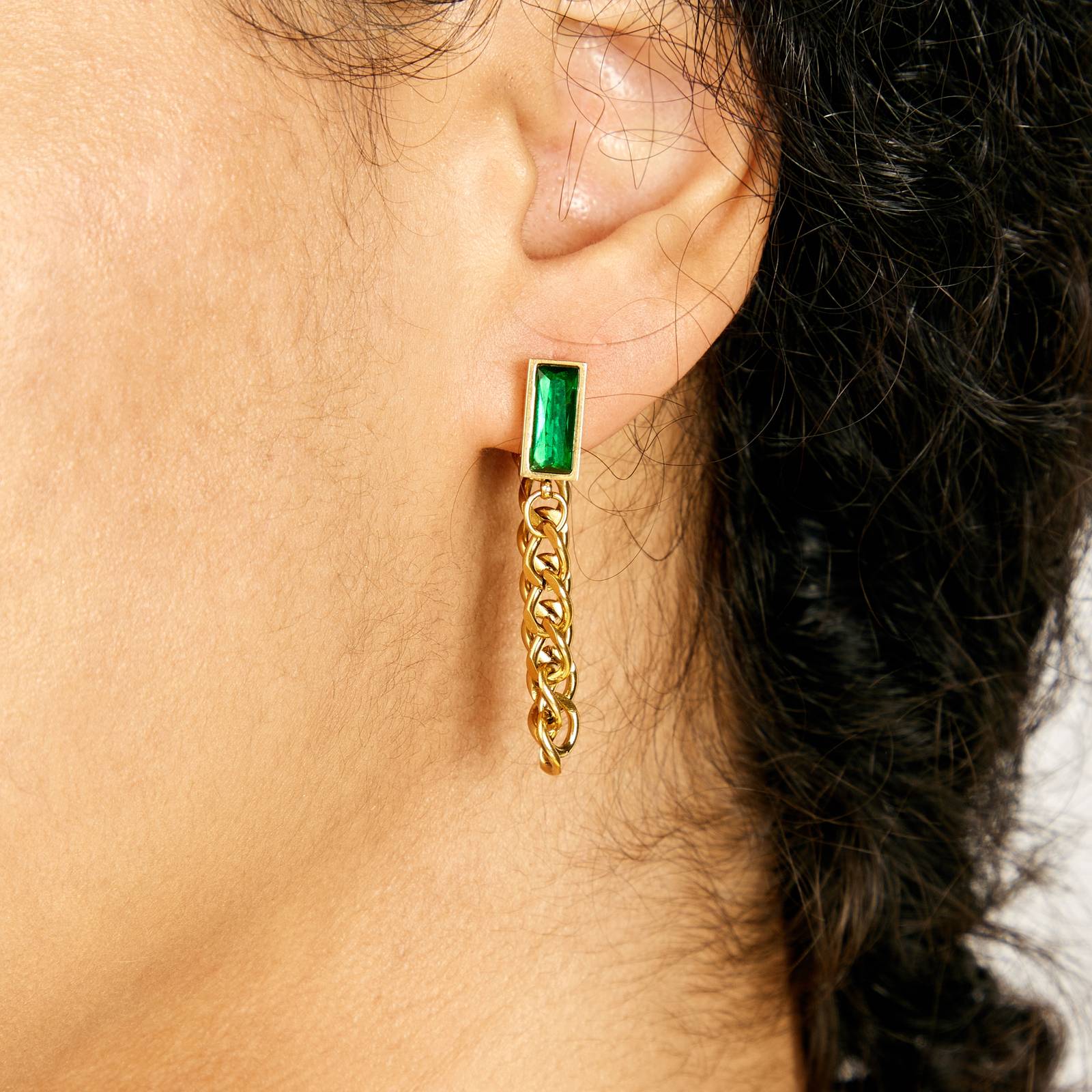 Emerald Chain Dangles