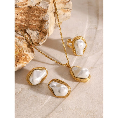 Pearl Fashion Necklace