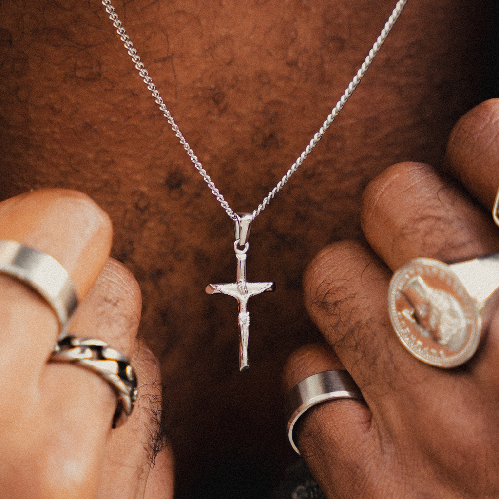 Cross Pendant Necklace - Silver