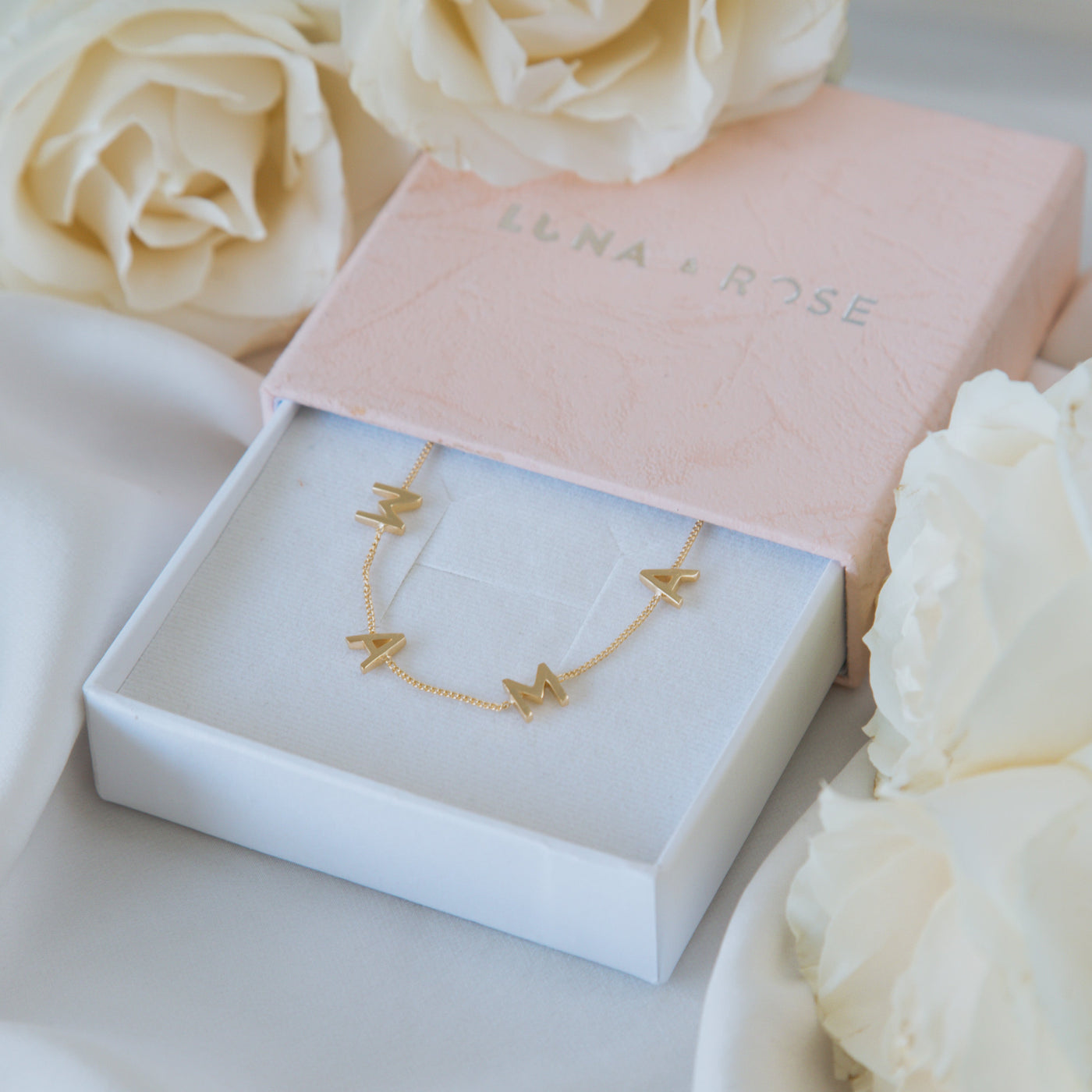 MAMA Necklace - Gold