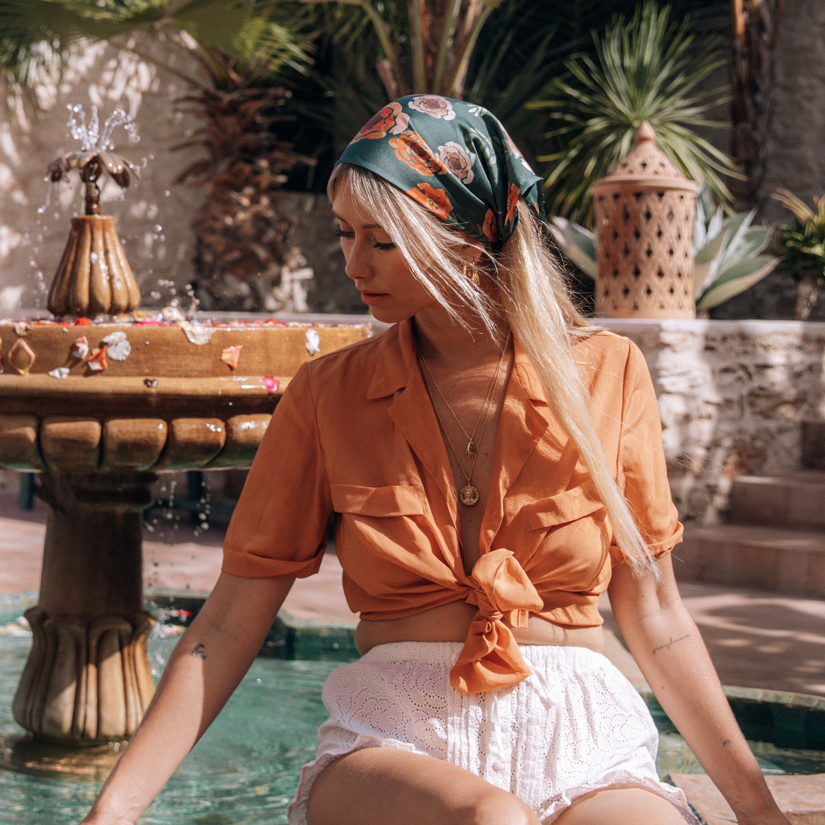 MANO AMIGA NECKLACE - GOLD