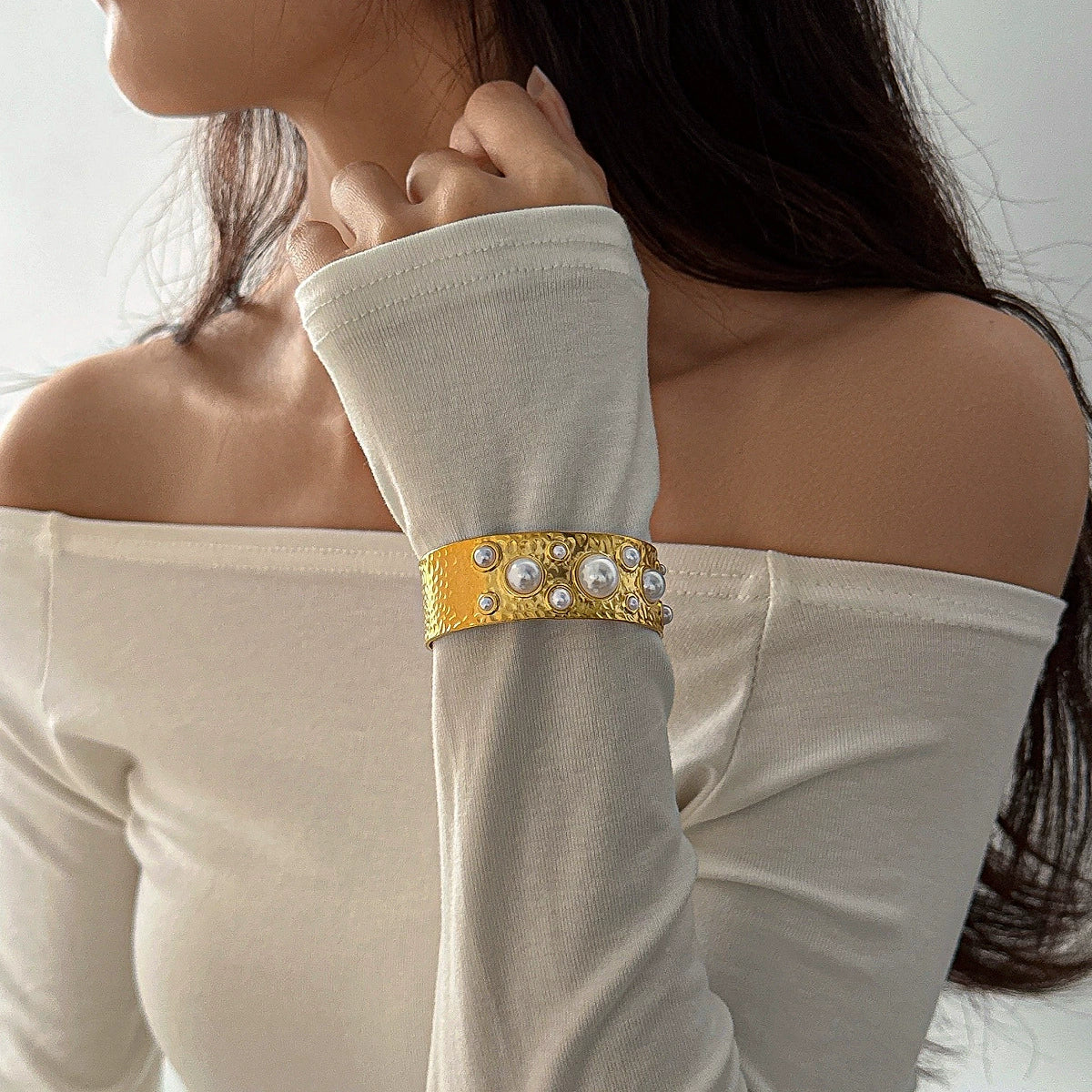 wrinkle pearl bracelet