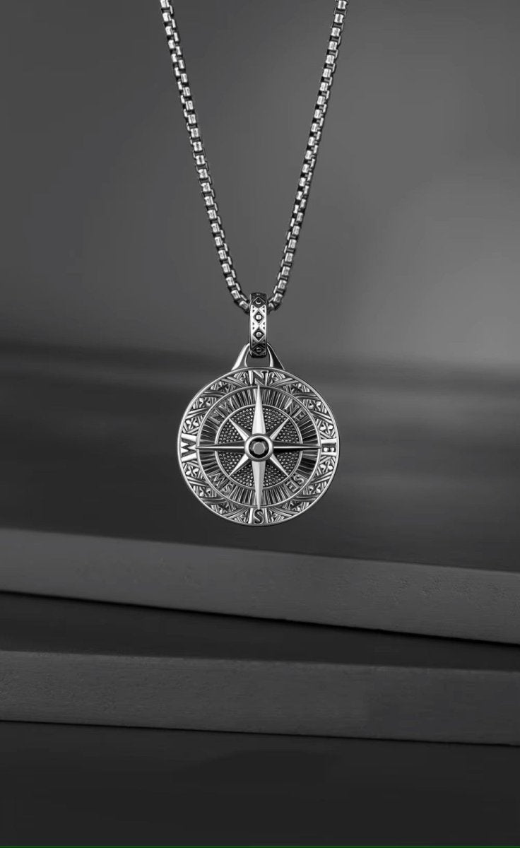 PUSCA Vnox 'PROTECTION' NECKLACE PENDANT - SILVER