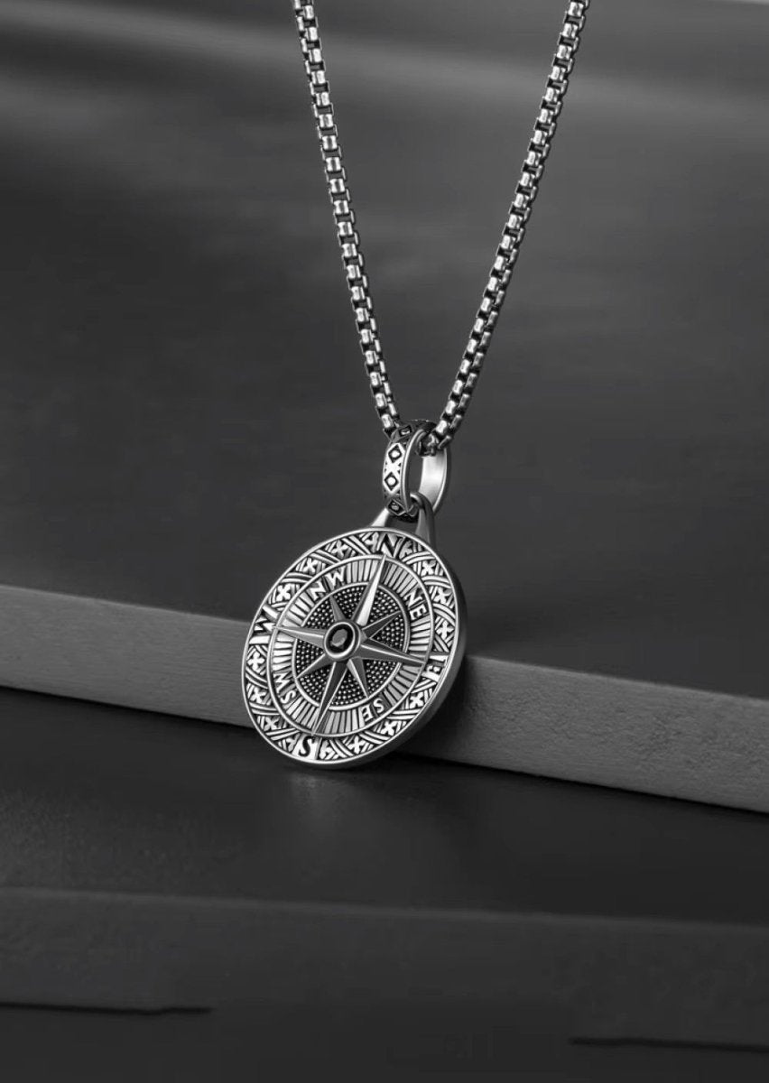 PUSCA Vnox 'PROTECTION' NECKLACE PENDANT - SILVER