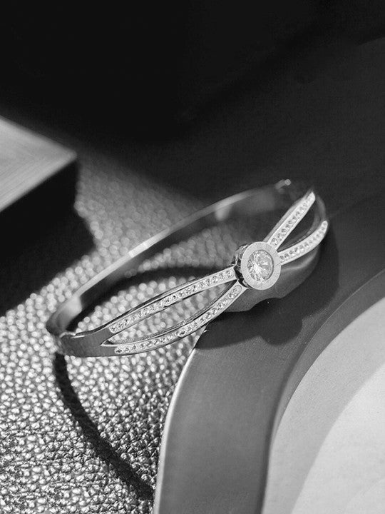 PUSCA Venus Stone Bangle Bracelet - Silver
