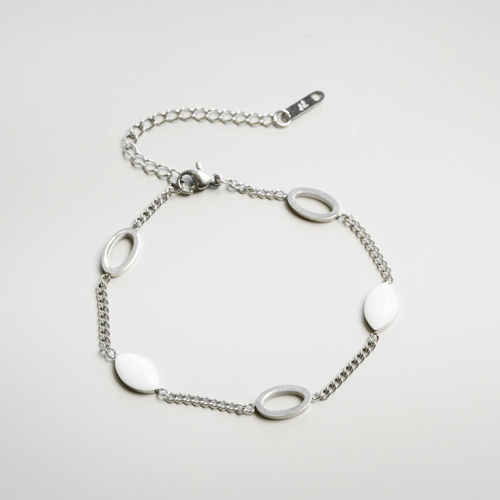 Angellica Oval Pendant Bracelet - Silver
