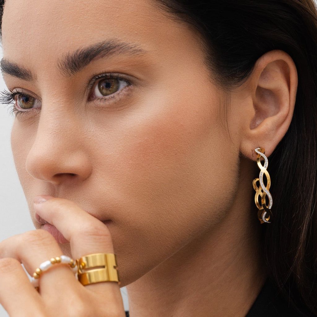 Amelia Interlace Hoop Earrings - Gold