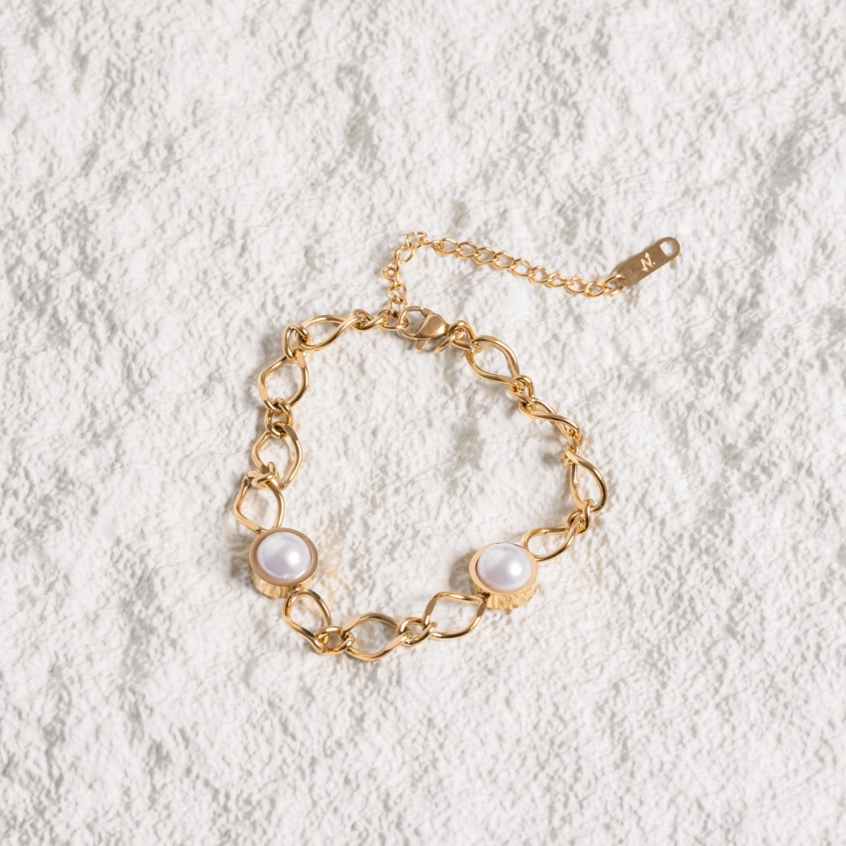 Cora Pearl Pendant Bracelet - Gold