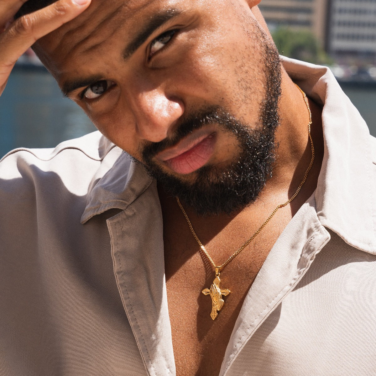 Faith Pendant Necklace - Gold