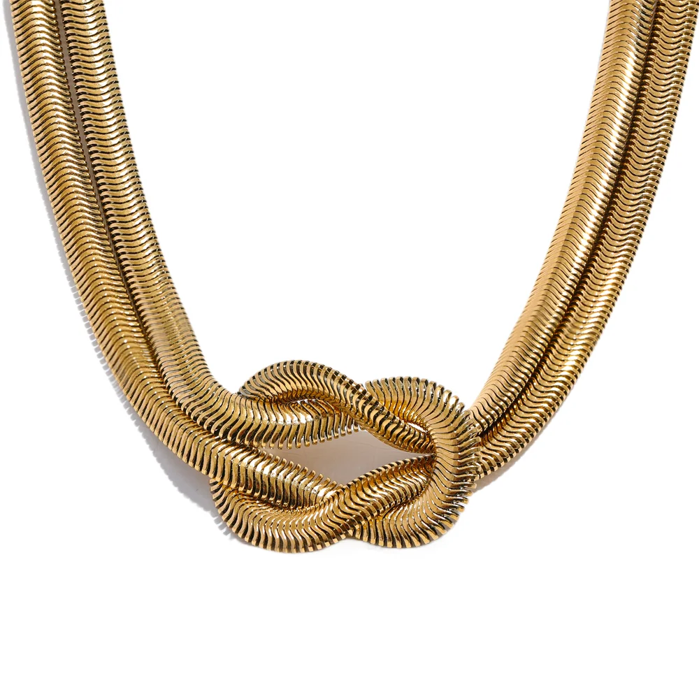 Knot Necklace