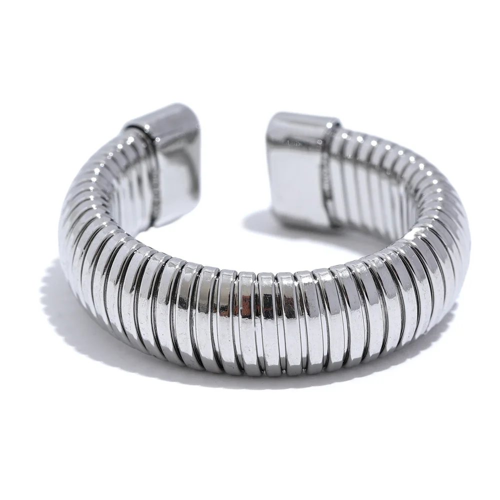Ella Ring
