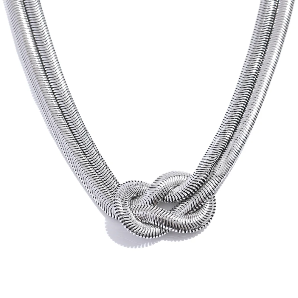 Knot Necklace