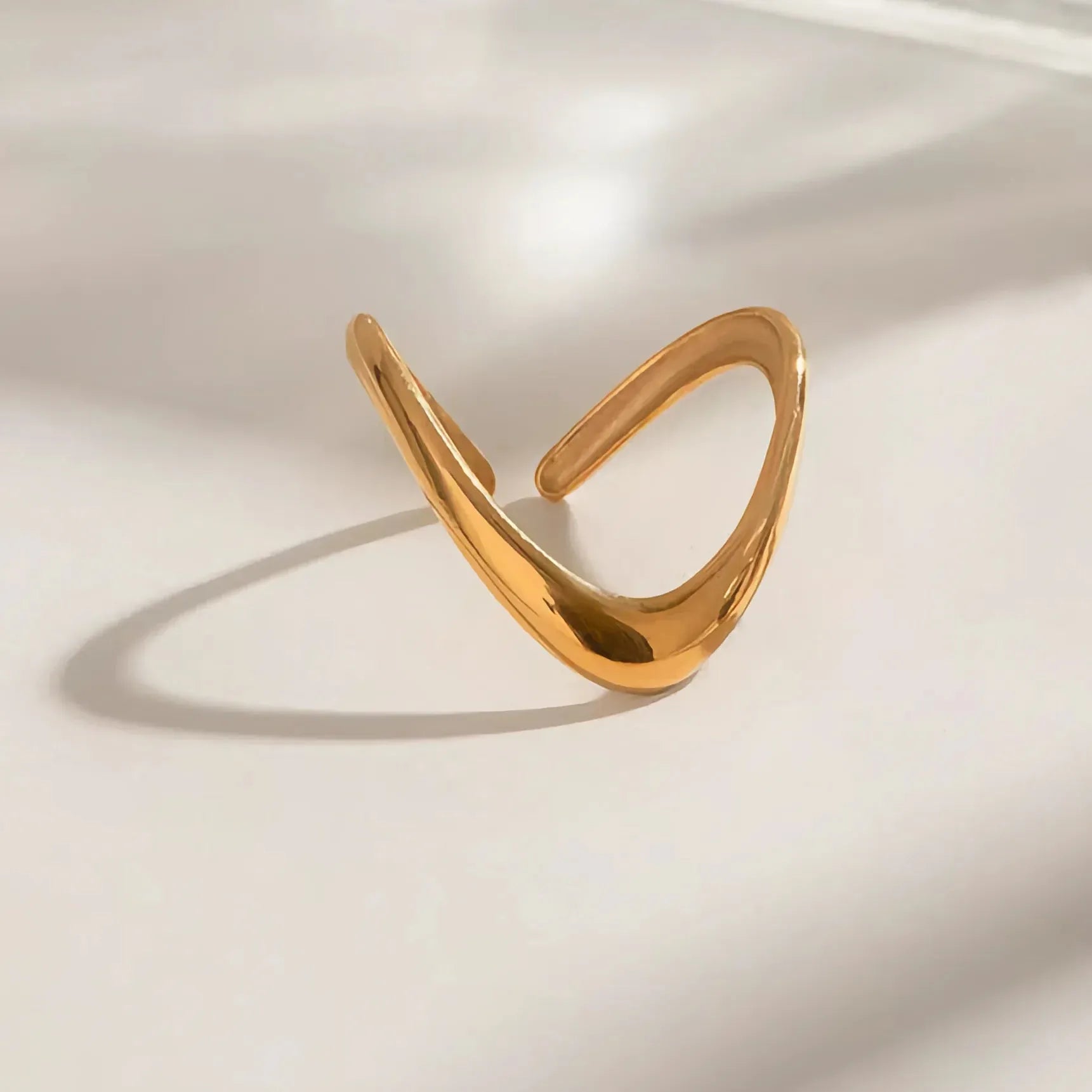 PUSCA Gracy Sculpt Ring