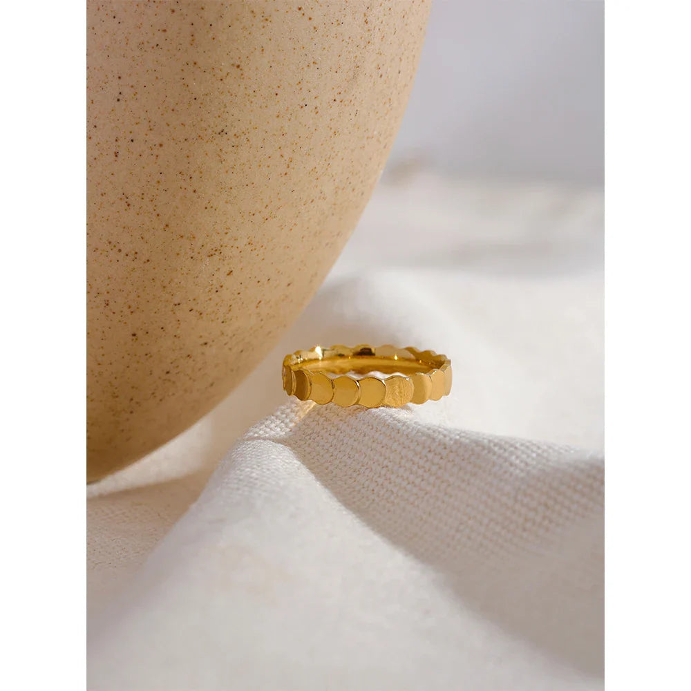 Emelly Ring