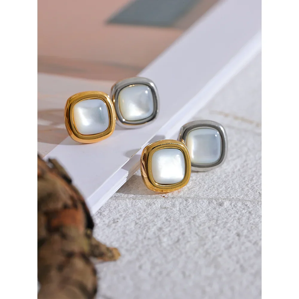Chic Earrings