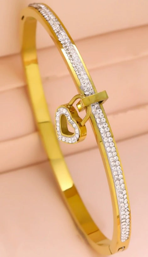 PUSCA Ellarmkette Charm Pendant Bangle Bracelet