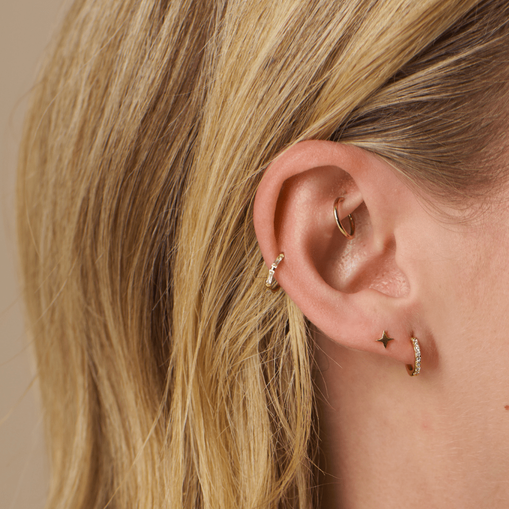 PUSCA Fine Baguette Clicker Hoop Earring