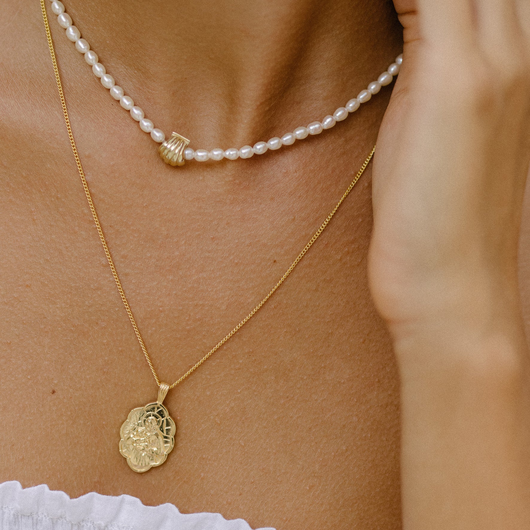Pearly Whites Necklace - GOLD