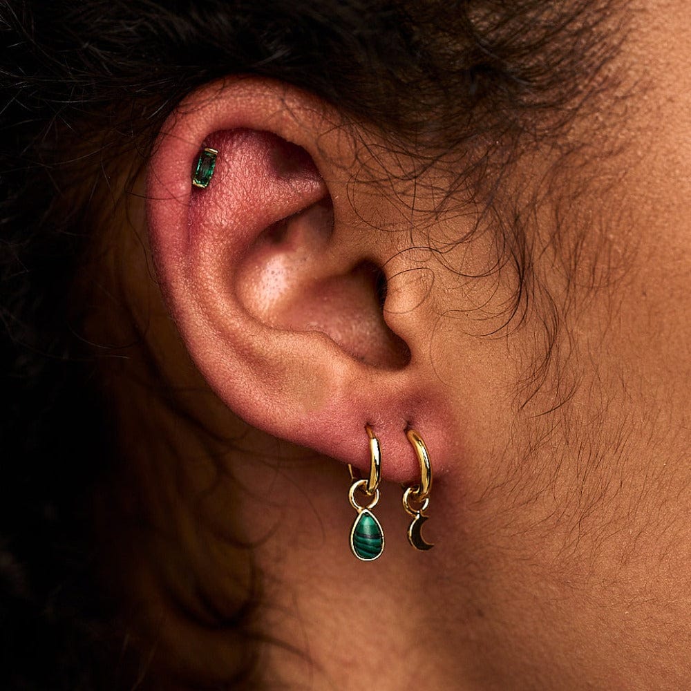 PUSCA  Emerald Baguette Labret Stud